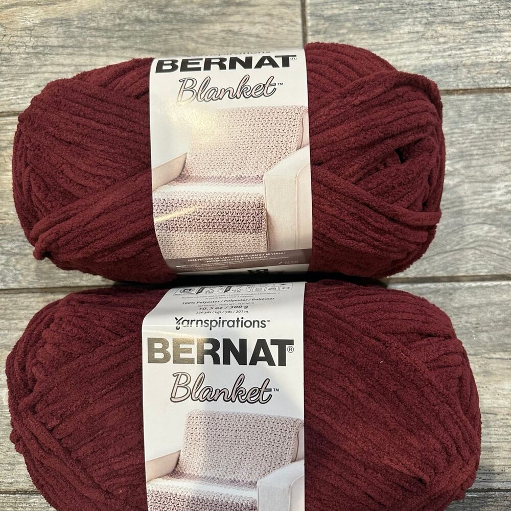 Bernat blanket Purple‎ Plum yarn
